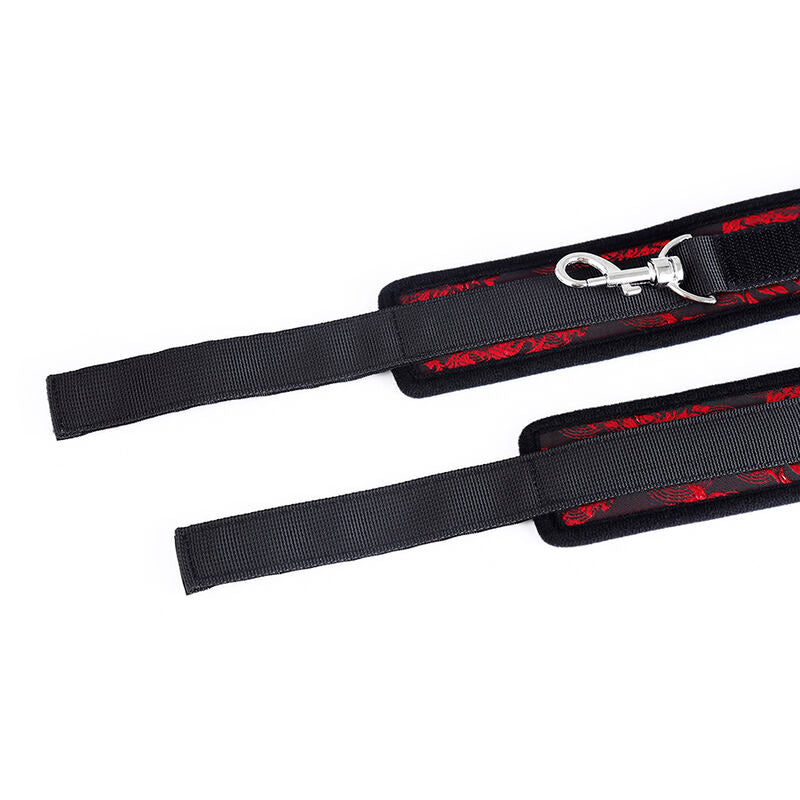 Ohmama Fetish Scandalo Manette - Accessorio intimo - in mano per le dimensioni