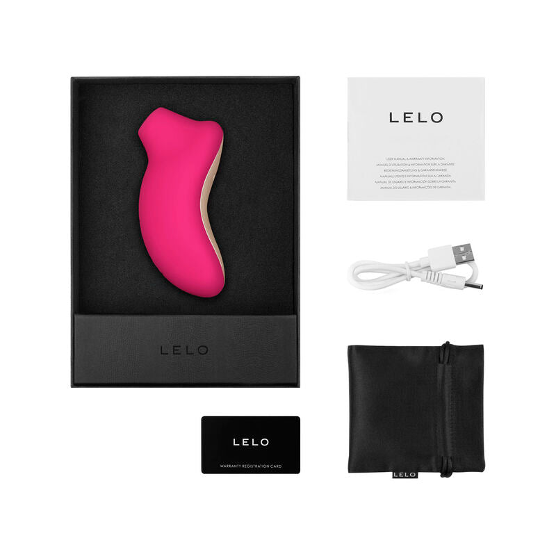 LELO Sona 2 Cruise Cherry - Massaggiatore ad aria pulsata - in mano per le dimensioni