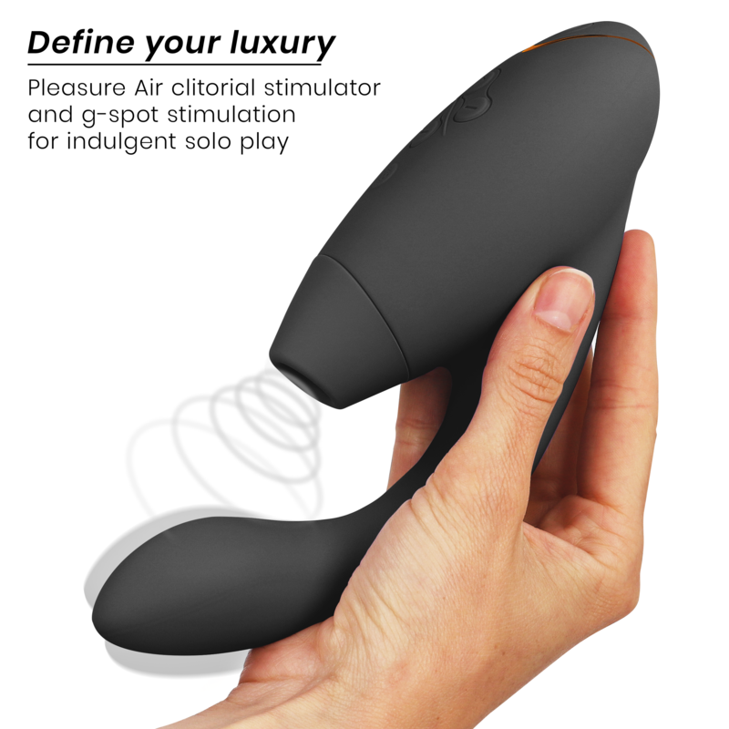 Womanizer Duo 2 - Massaggiatore ad aria pulsata, colore nero - in mano per le dimensioni
