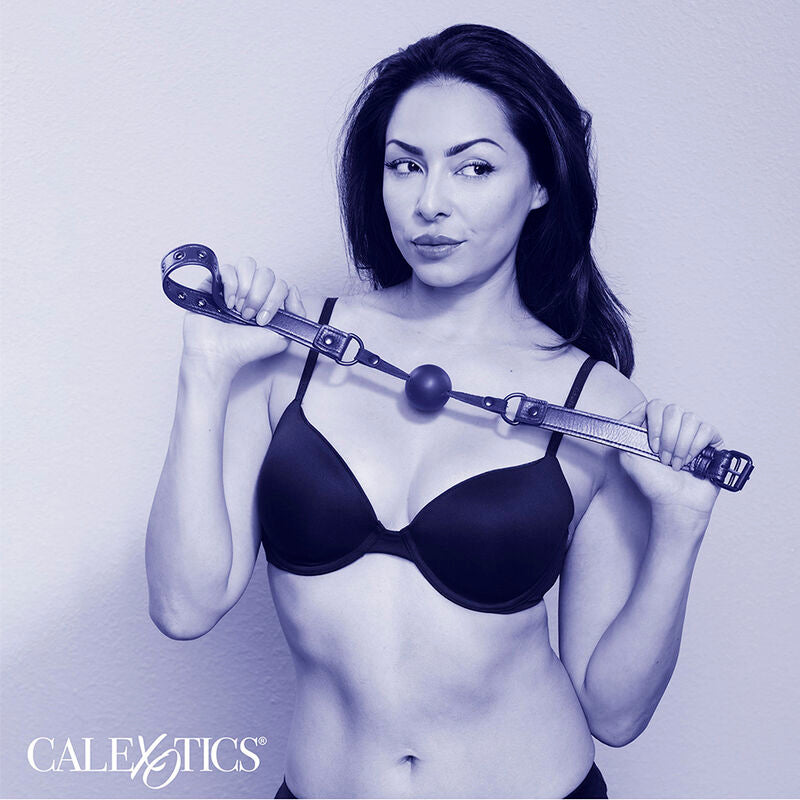 Calexotics Nocturnal Ball Gag - Accessorio intimo - in mano per le dimensioni