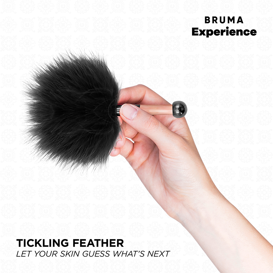 Bruma Xperience Kit Tentazione Dolce Alla Fragola - Olio da massaggio, kit da 3 - in mano per le dimensioni