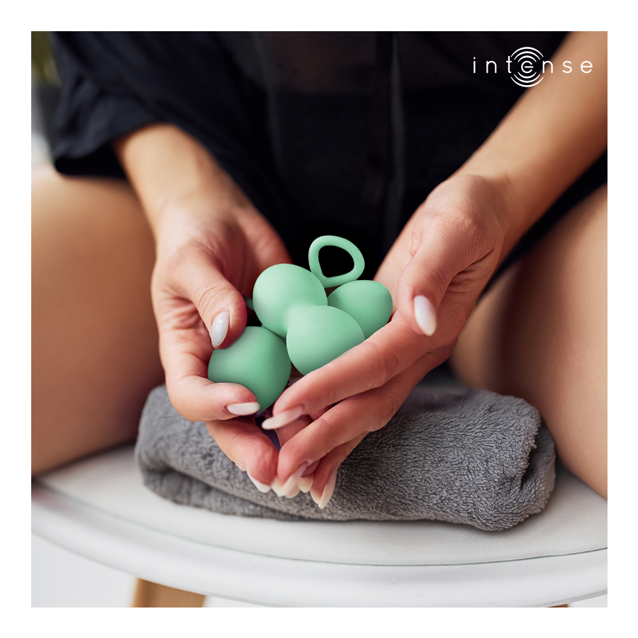 Intense Kit Palline Kegel Charli - Palline Kegel, colore verde chiaro - vista laterale
