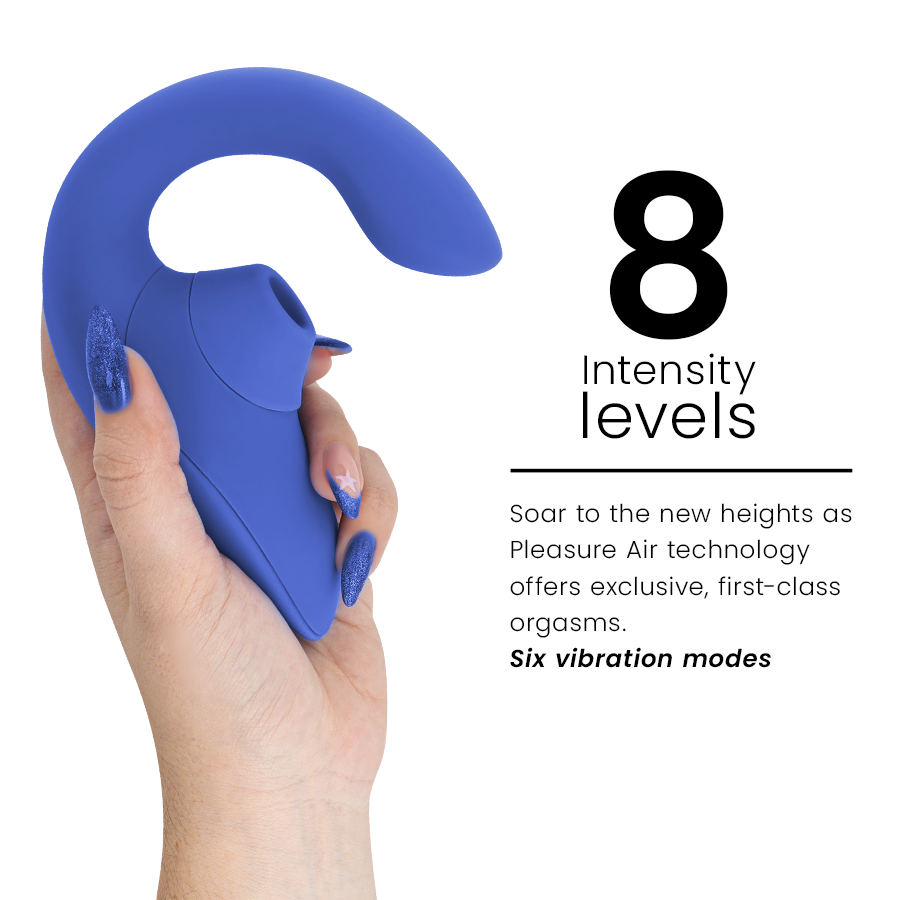 Womanizer Blend - Massaggiatore ad aria pulsata, colore vibrator blu - in mano per le dimensioni