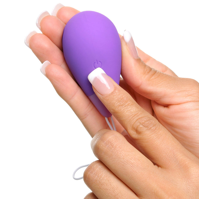 Fantasy For Her Remoto Kegel Excite Her - Massaggiatore con telecomando - in mano per le dimensioni