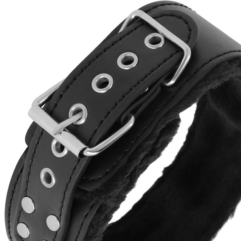 Darkness Collana Foderata - Accessorio intimo - in mano per le dimensioni
